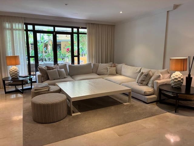 3 slaapkamer Appartement te huur in Puerto Banus, Marbella met zwembad garage - € 4.500 (Ref: 9184993)