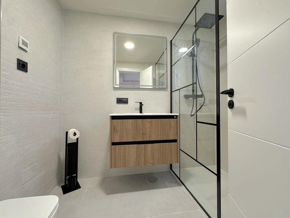 3 bedroom Apartment for rent in Marbella with pool garage - € 3,100 (Ref: 9186622)