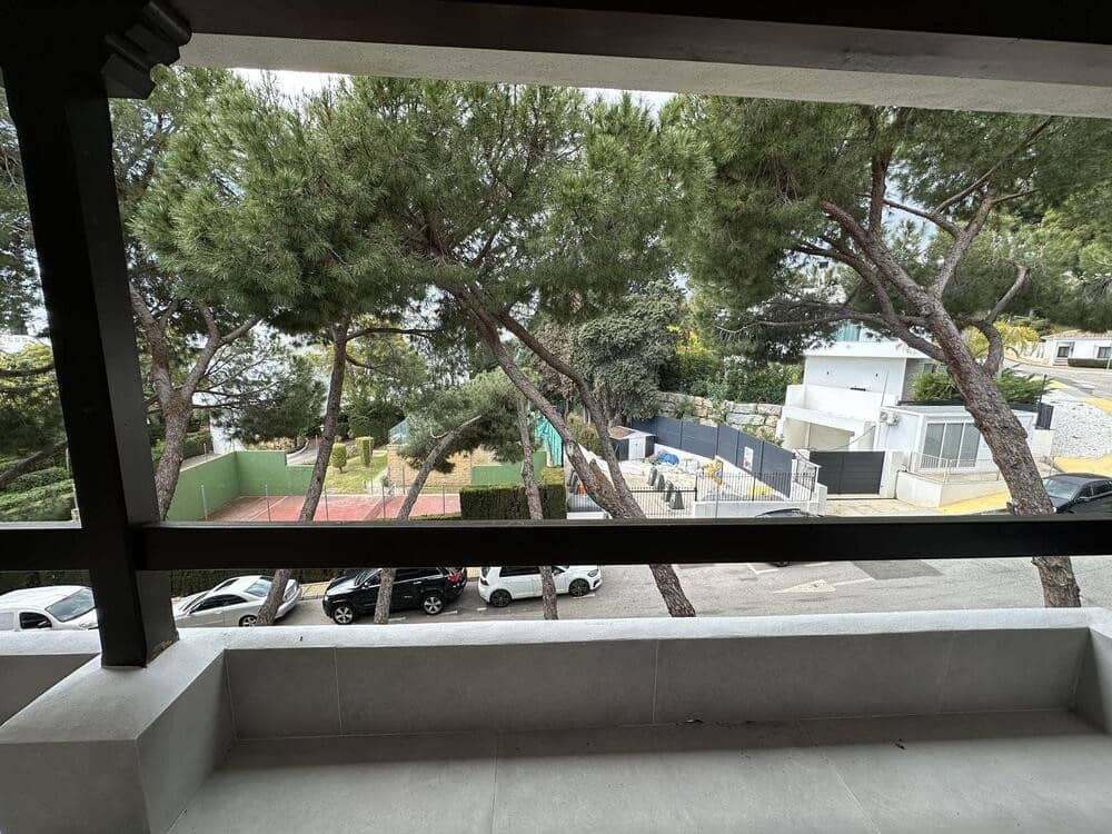 3 bedroom Apartment for rent in Marbella with pool garage - € 3,100 (Ref: 9186622)