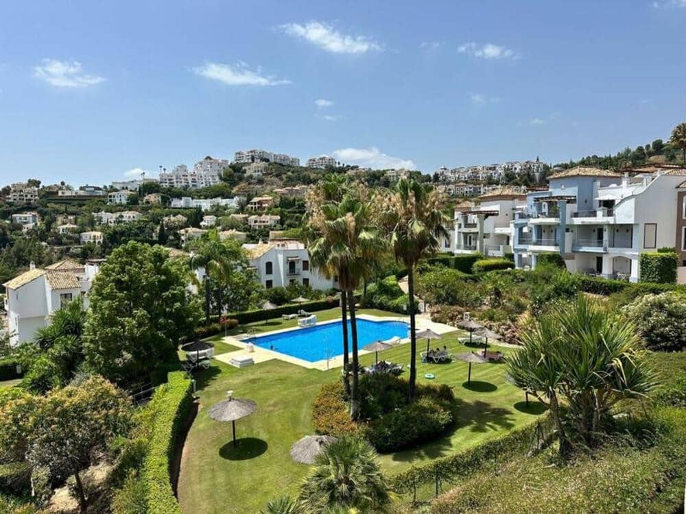 2 soverom Leilighet til leie i Benahavis med svømmebasseng garasje - € 1 900 (Ref: 9187986)