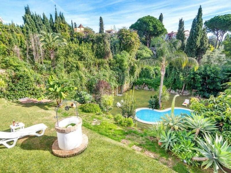 4 soverom Villa til leie i Marbella med svømmebasseng garasje - € 5 900 (Ref: 9193556)