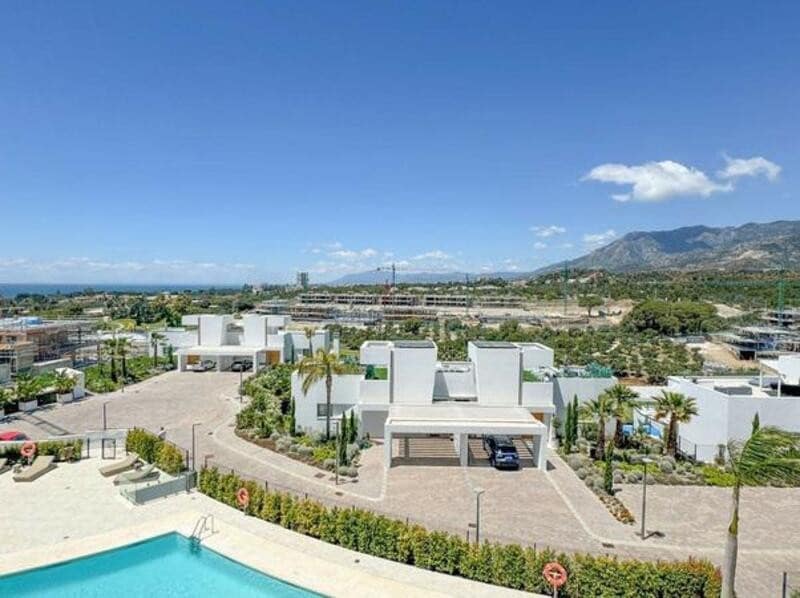 3 soverom Penthouse til salgs i Marbella med svømmebasseng garasje - € 1 980 000 (Ref: 9200246)