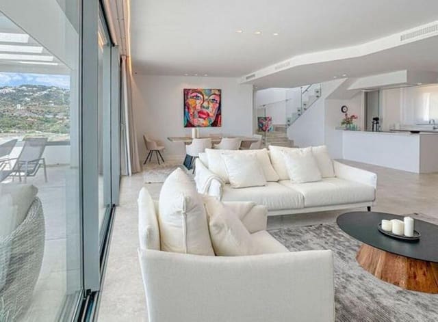 3 soverom Penthouse til salgs i Bahía de Marbella, Marbella med svømmebasseng garasje - € 1 850 000 (Ref: 9200246)
