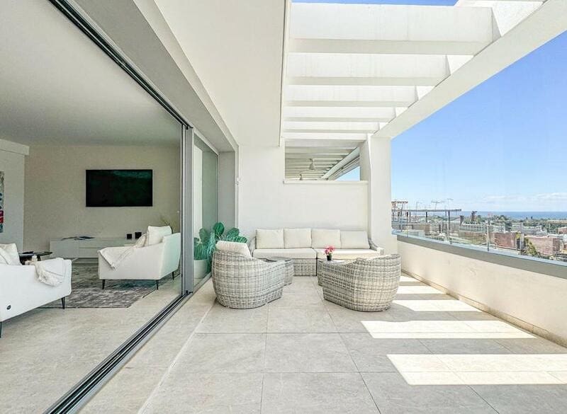 3 Zimmer Penthouse zu verkaufen in Marbella mit Pool Garage - 1.850.000 € (Ref: 9200246)