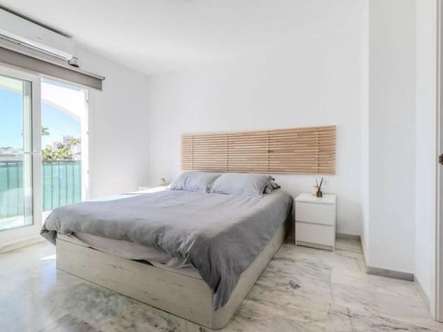 2 slaapkamer Penthouse te koop in Riviera del Sol, Mijas met zwembad garage - € 345.000 (Ref: 9208052)