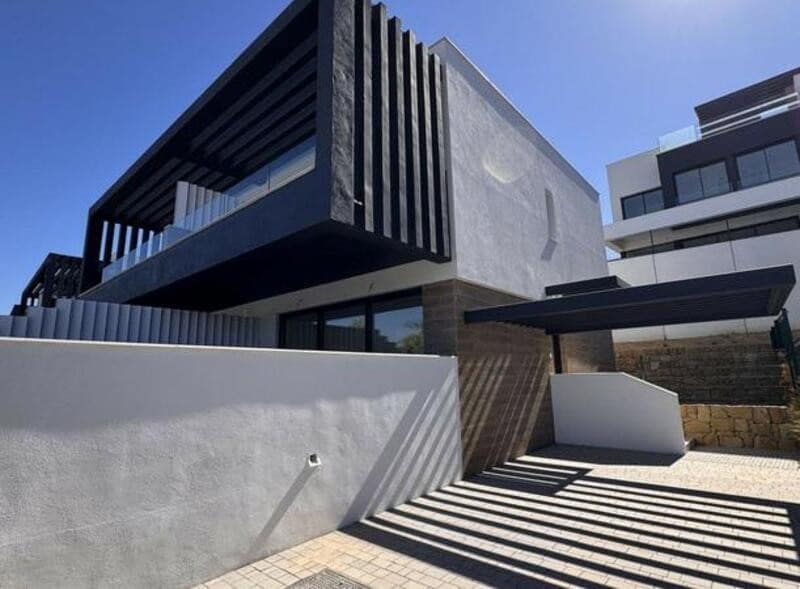 3 sypialnia Dom blizniak do wynajęcia w El Paraiso z basenem garażem - 5 000 € (Ref: 9208053)