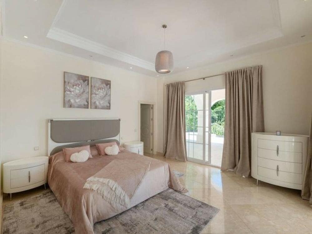 8 slaapkamer Villa te koop in Los Arqueros met zwembad garage - € 5.995.000 (Ref: 9211748)