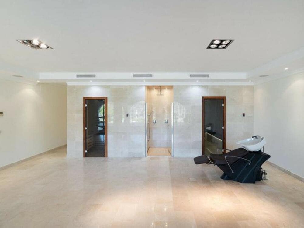 8 slaapkamer Villa te koop in Los Arqueros met zwembad garage - € 5.995.000 (Ref: 9211748)