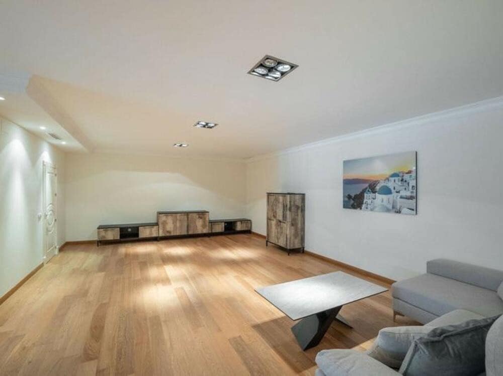 8 slaapkamer Villa te koop in Los Arqueros met zwembad garage - € 5.995.000 (Ref: 9211748)