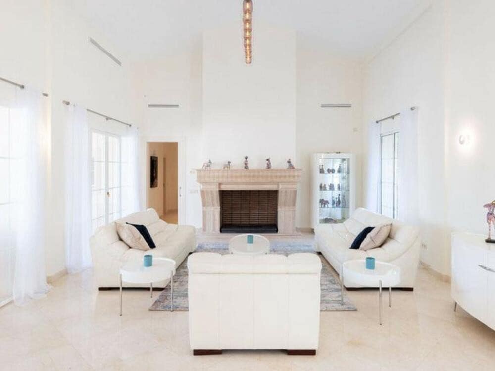 8 slaapkamer Villa te koop in Los Arqueros met zwembad garage - € 5.995.000 (Ref: 9211748)