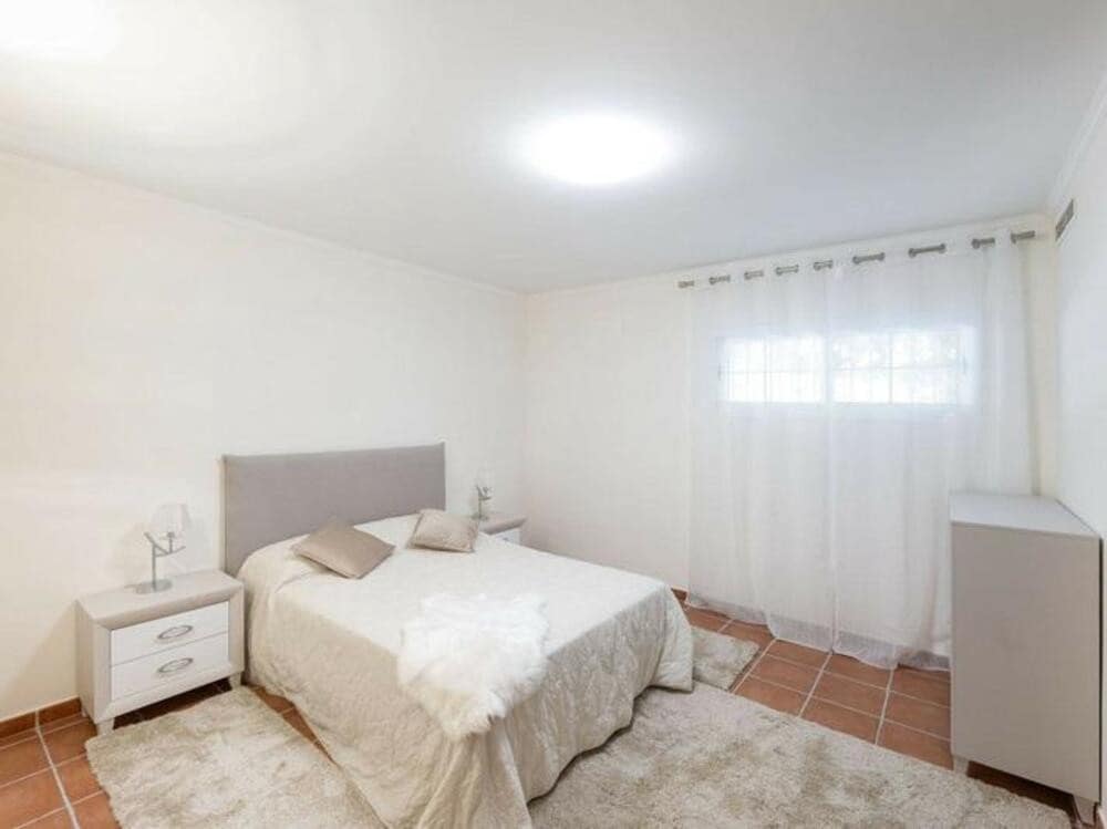 8 soveværelse Villa til leje i Los Arqueros med swimmingpool garage - € 20.000 (Ref: 9211749)