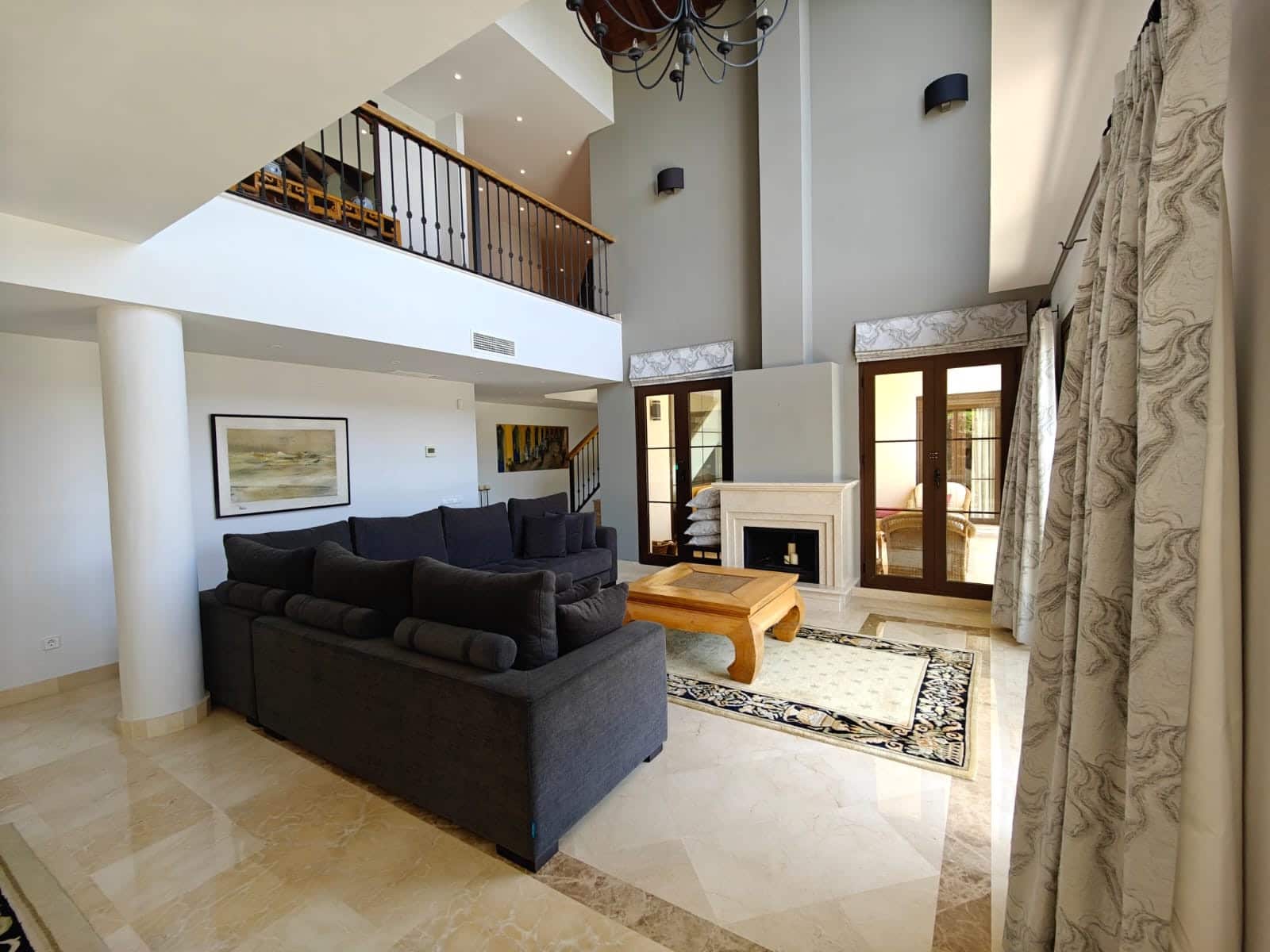 4 soveværelse Villa til leje i Los Arqueros med swimmingpool - € 6.500 (Ref: 9216980)