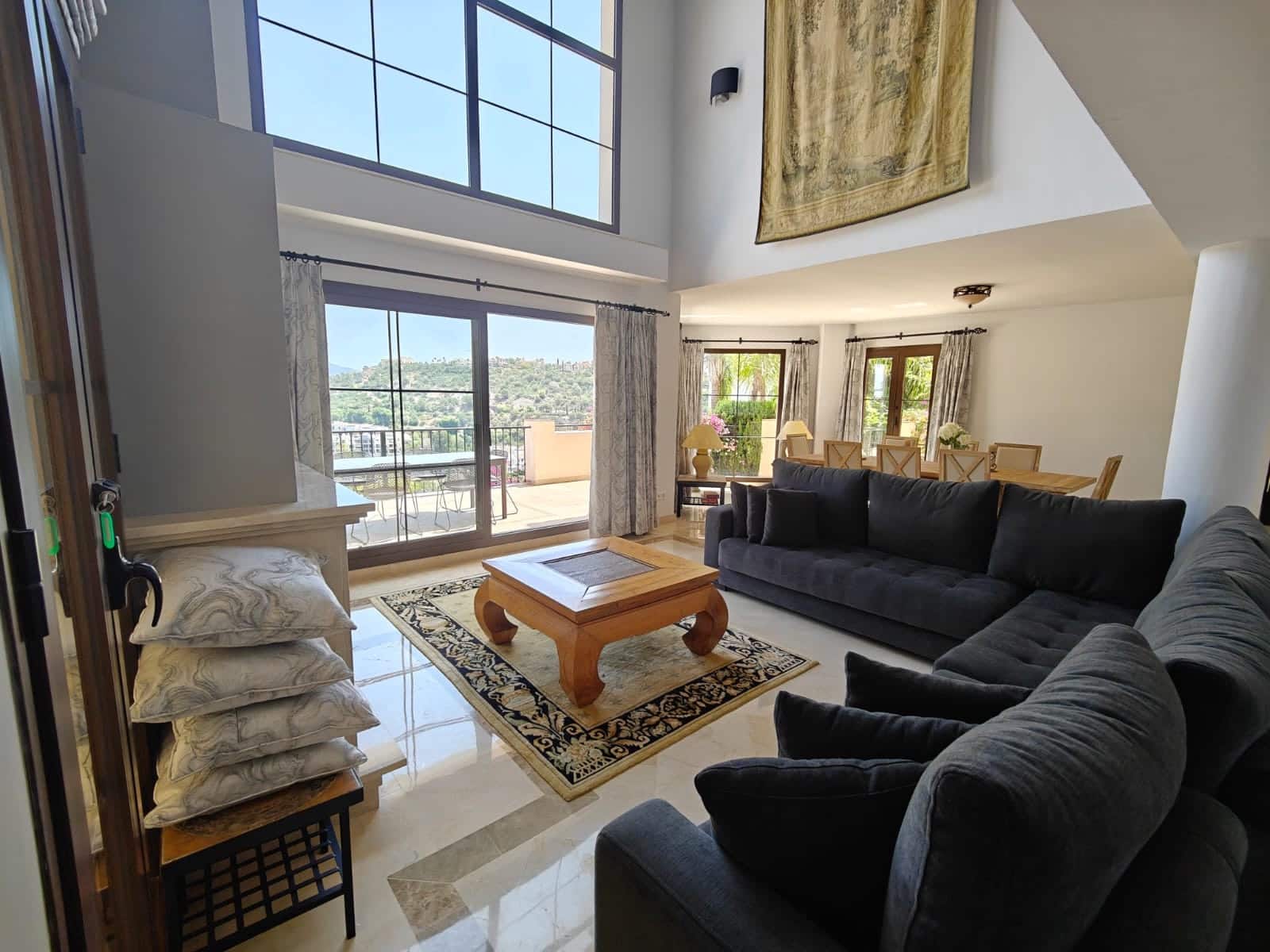 4 soveværelse Villa til leje i Los Arqueros med swimmingpool - € 6.500 (Ref: 9216980)