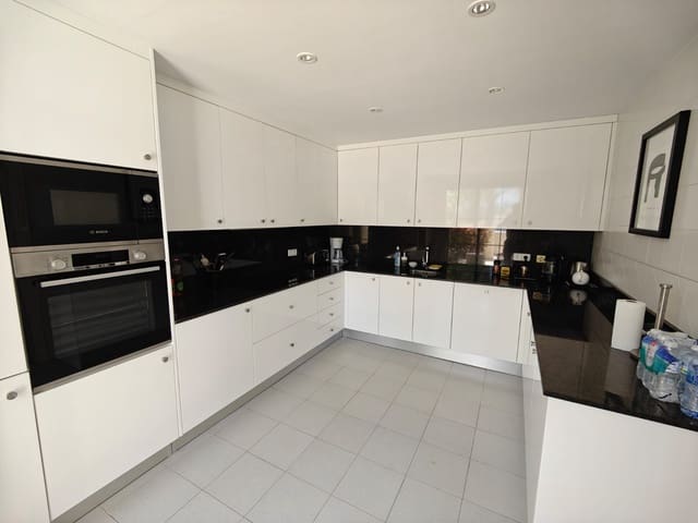 4 camera da letto Villa da affittare in Los Arqueros, Benahavís con piscina - 6.500 € (Rif: 9216980)