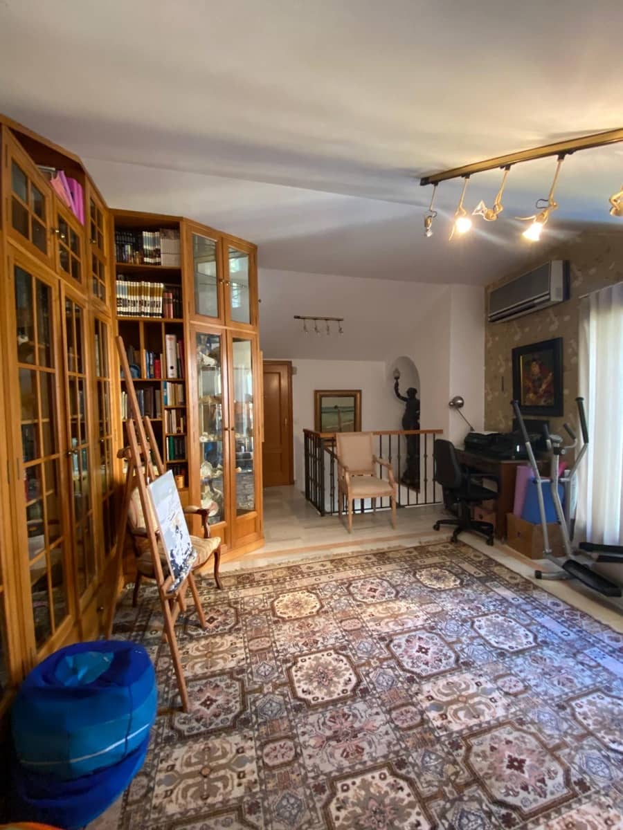 4 makuuhuone Kattohuoneisto vuokrattavana paikassa Marbella mukana 
autotalli - 3 800 € (Ref: 9219661)