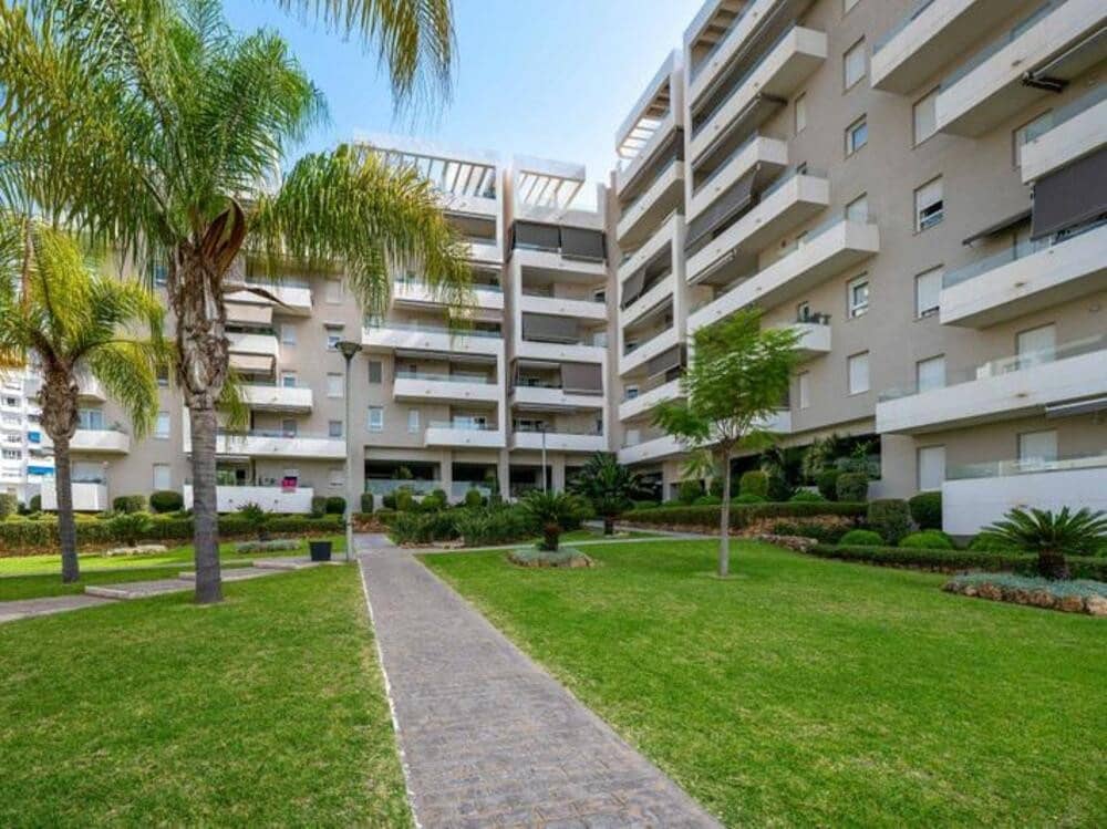 3 quarto Apartamento para arrendar em Marbella com piscina garagem - 2 500 € (Ref: 9228298)