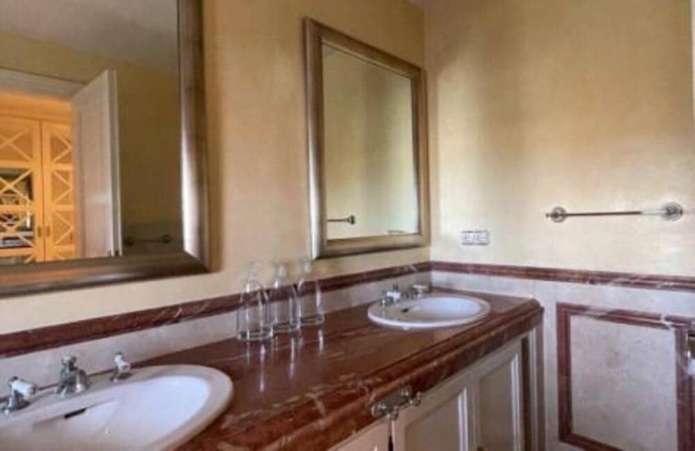 3 soveværelse Lejlighed til leje i Marbella med swimmingpool garage - € 5.000 (Ref: 9232144)