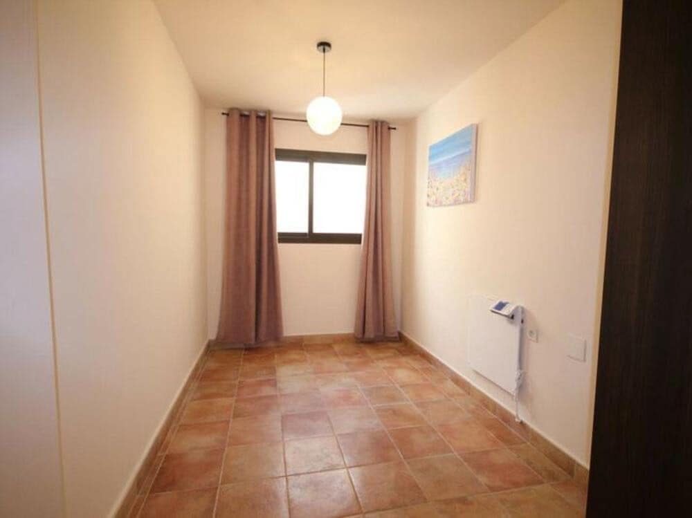 4 sovrum Semi-fristående Villa att hyra i Benahavis med pool garage - 2 700 € (Ref: 9232148)