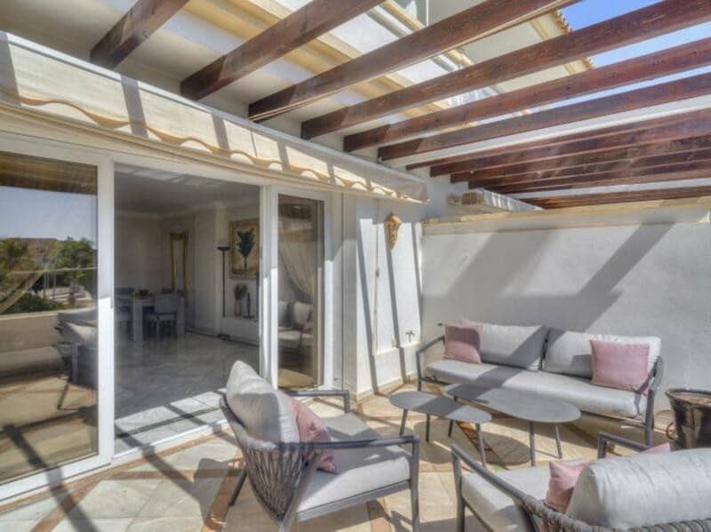 3 soveværelse Lejlighed til leje i Marbella med swimmingpool garage - € 6.000 (Ref: 9235953)