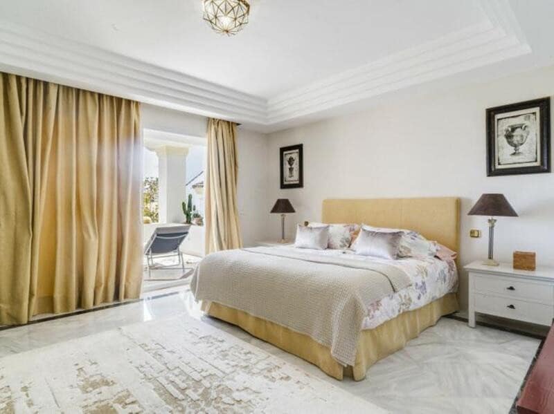 3 soveværelse Lejlighed til leje i Marbella med swimmingpool garage - € 6.000 (Ref: 9235953)