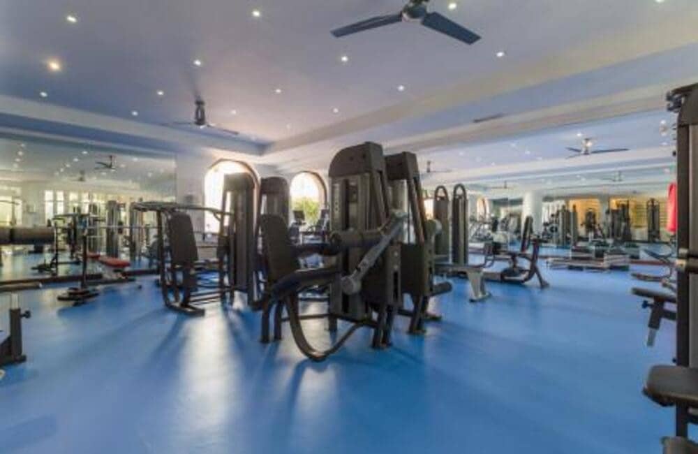 3 soveværelse Lejlighed til leje i Marbella med swimmingpool garage - € 6.000 (Ref: 9235953)