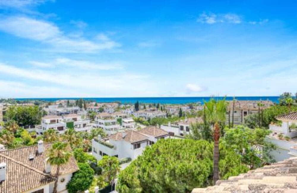 3 soveværelse Lejlighed til leje i Marbella med swimmingpool garage - € 6.000 (Ref: 9235953)