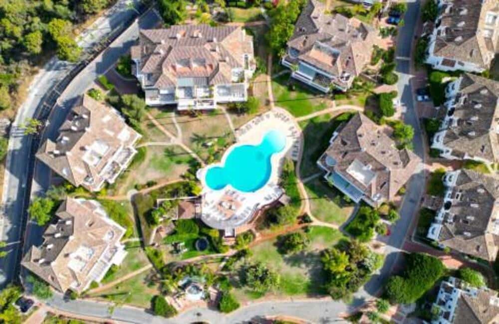 3 soveværelse Lejlighed til leje i Marbella med swimmingpool garage - € 6.000 (Ref: 9235953)