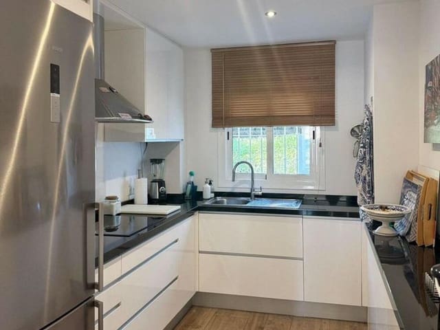 Appartement de 3 chambres à louer à La Quinta, Benahavís avec piscine garage - 3 200 € (Ref: 9235956)