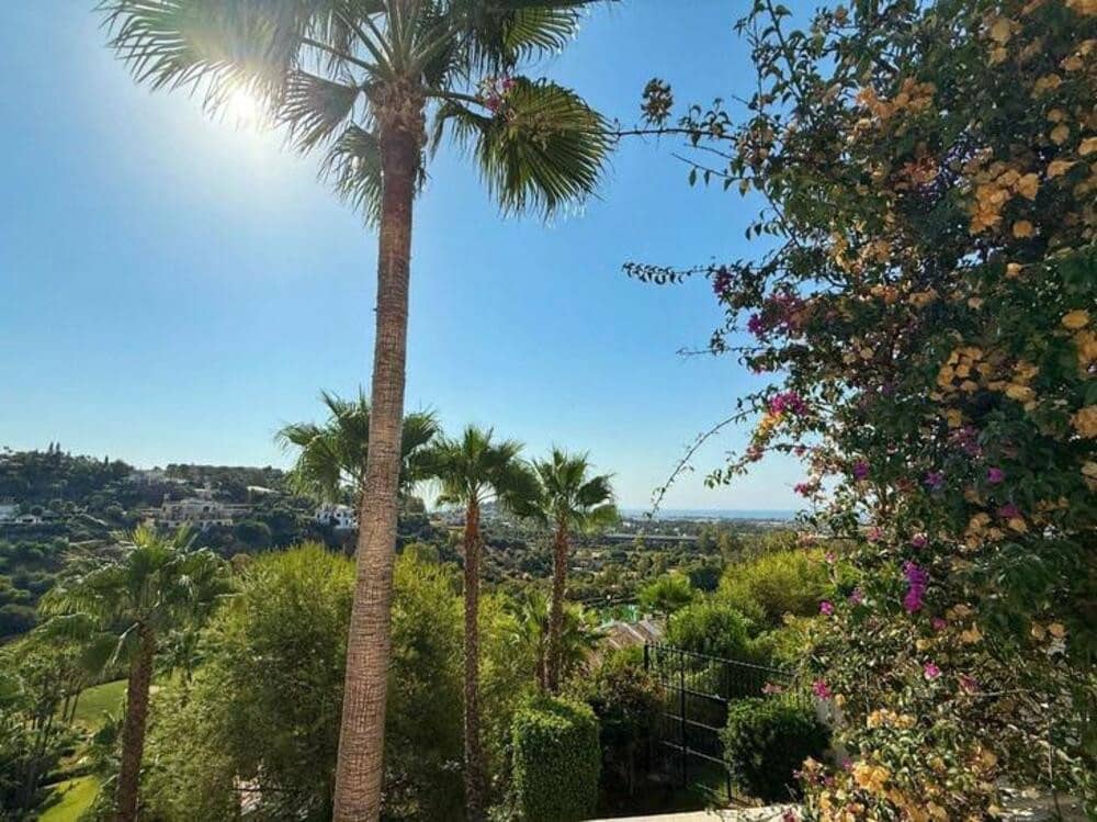 3 soveværelse Lejlighed til leje i La Quinta med swimmingpool garage - € 3.200 (Ref: 9235956)