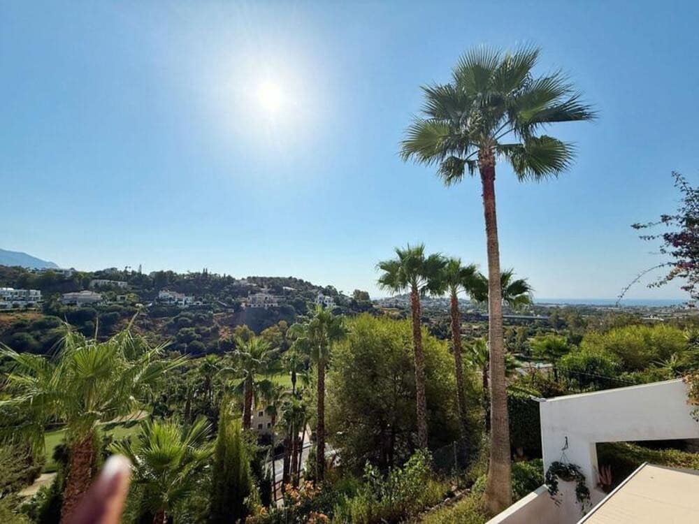 3 soveværelse Lejlighed til leje i La Quinta med swimmingpool garage - € 3.200 (Ref: 9235956)