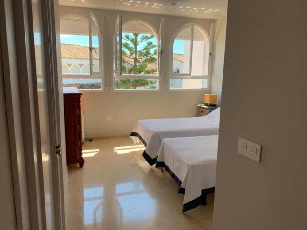 4 quarto Apartamento para venda em Marbella com piscina garagem - 682 500 € (Ref: 9239562)