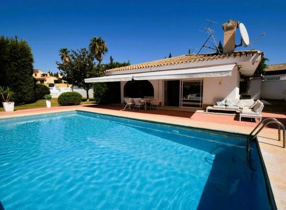 3 chambre Villa/Maison à vendre à Mijas Costa avec piscine garage - 925 000 € (Ref: 9239563)