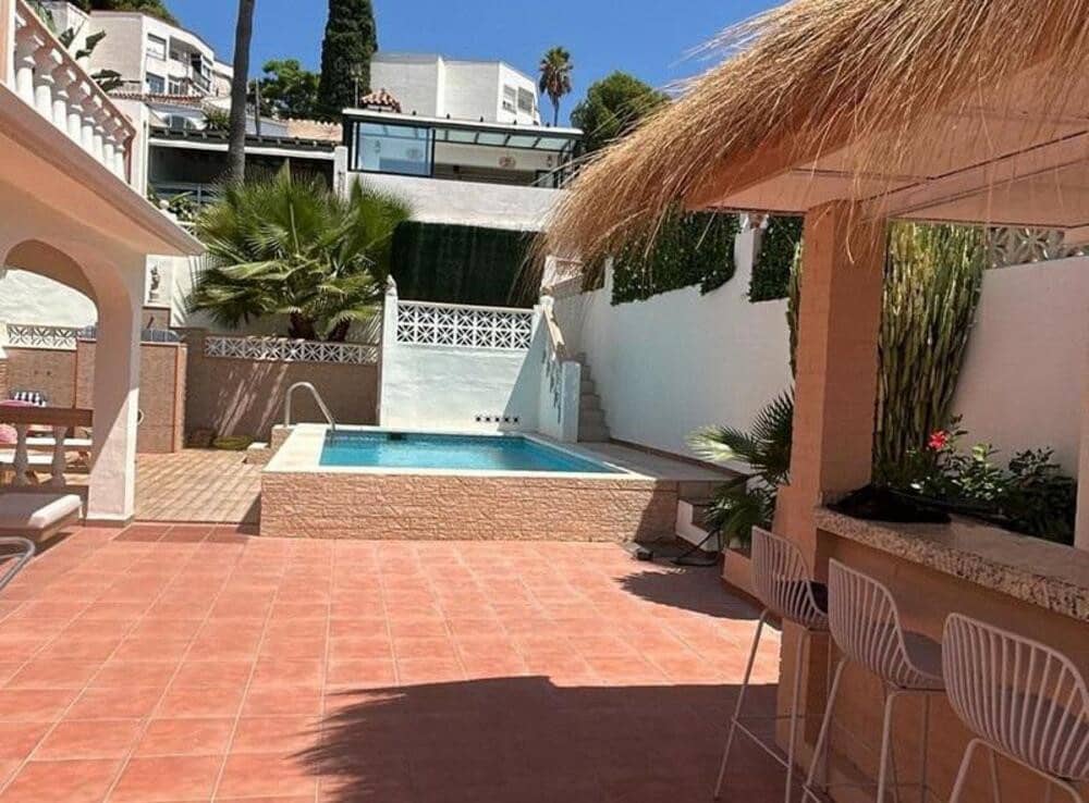 3 sovrum Villa till salu i Marbella med pool garage - 900 000 € (Ref: 9242627)