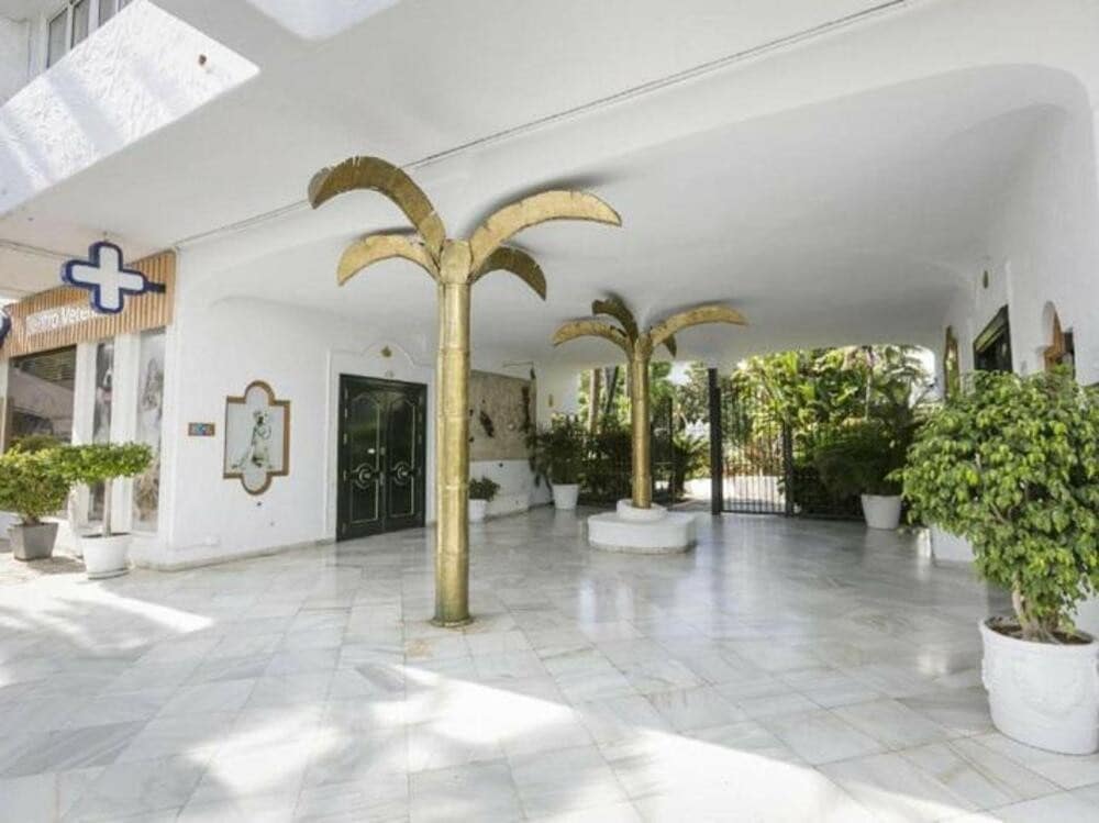 4 soveværelse Lejlighed til leje i Golden Mile med swimmingpool garage - € 4.100 (Ref: 9246289)