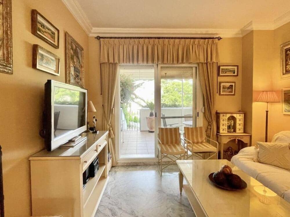 4 soveværelse Lejlighed til leje i Golden Mile med swimmingpool garage - € 4.100 (Ref: 9246289)