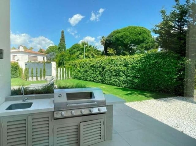 5 soveværelse Villa til salg i Lomas De Marbella, Marbella med swimmingpool garage - € 4.650.000 (Ref: 9246290)