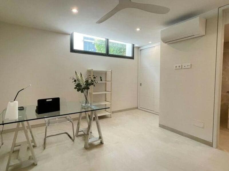 5 bedroom Villa for sale in Marbella with pool garage - € 4,650,000 (Ref: 9246290)