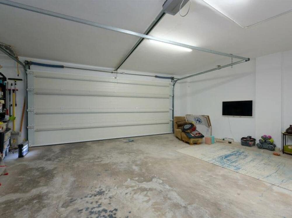 3 soveværelse Semi-Rækkehus til salg i Benahavis med swimmingpool garage - € 649.950 (Ref: 9254619)