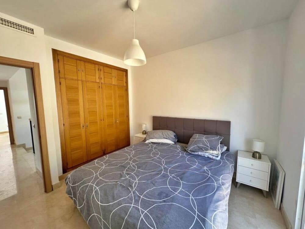 3 soveværelse Semi-Rækkehus til salg i Benahavis med swimmingpool garage - € 649.950 (Ref: 9254619)