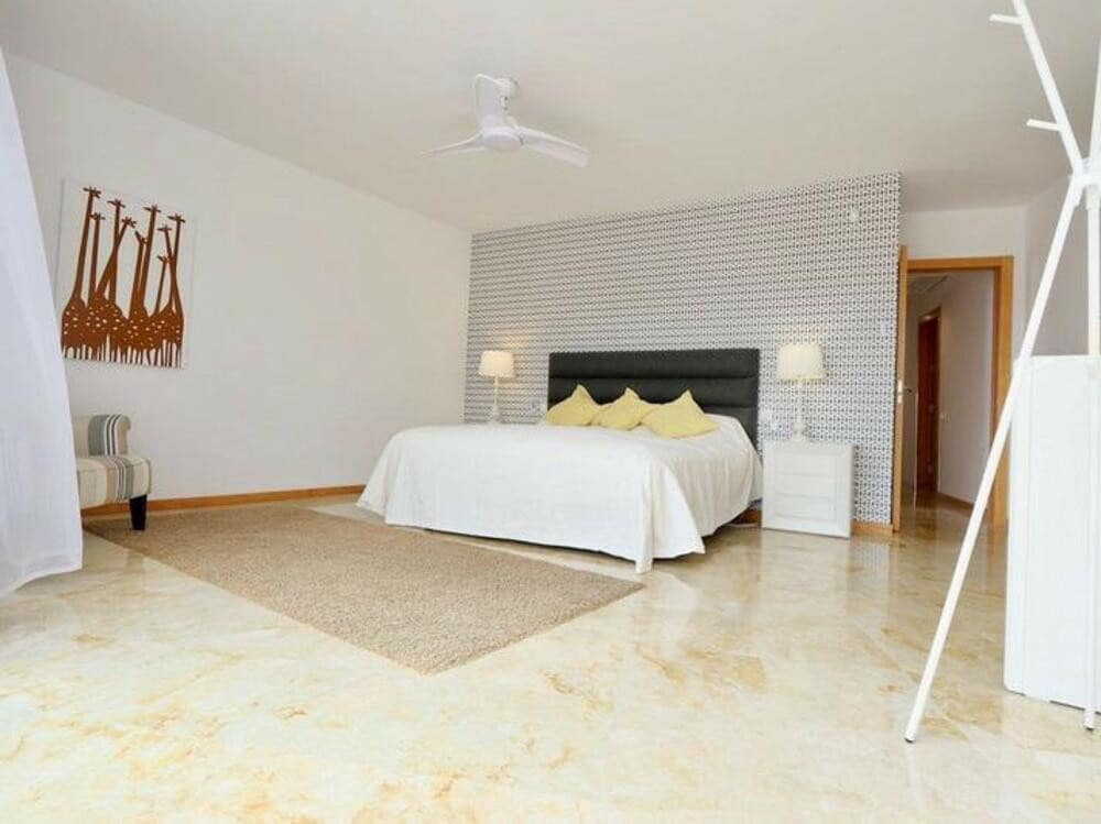 3 soveværelse Penthouse til salg i Marbella med swimmingpool garage - € 649.000 (Ref: 9254621)