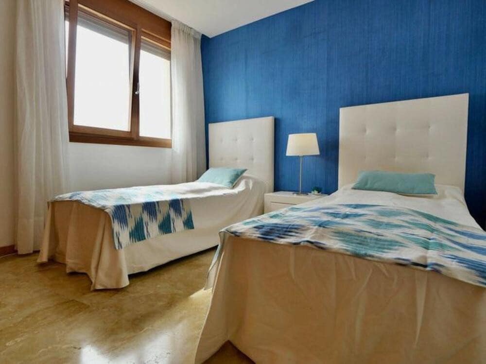 3 soveværelse Penthouse til salg i Marbella med swimmingpool garage - € 649.000 (Ref: 9254621)