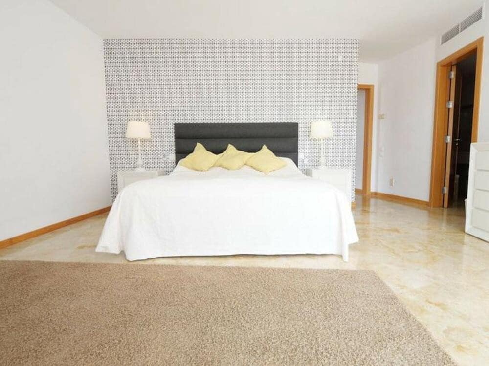 3 soveværelse Penthouse til salg i Marbella med swimmingpool garage - € 649.000 (Ref: 9254621)