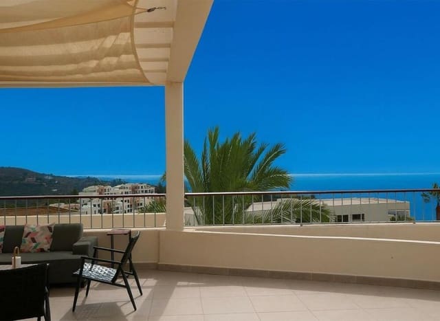 3 slaapkamer Penthouse te koop in Alto de los Monteros, Marbella met zwembad garage - € 649.000 (Ref: 9254621)