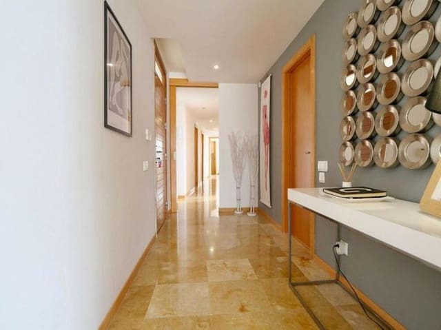 3 slaapkamer Penthouse te koop in Alto de los Monteros, Marbella met zwembad garage - € 649.000 (Ref: 9254621)