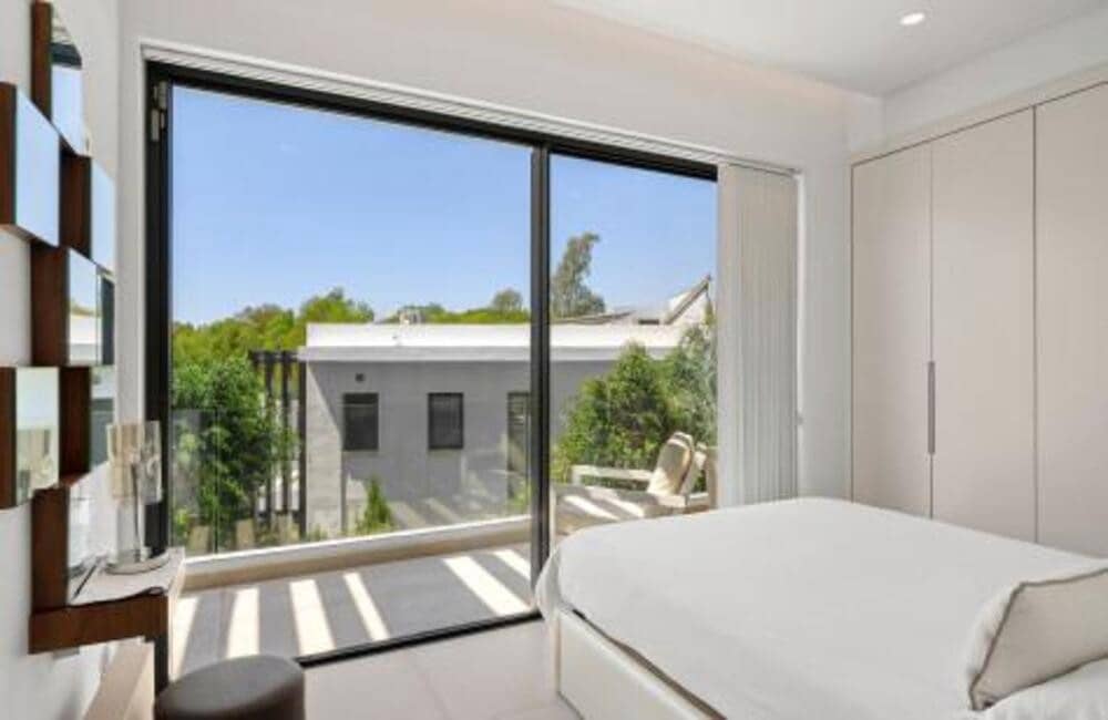 4 camera da letto Villa in vendita in New Golden Mile con piscina garage - 1.825.000 € (Rif: 9254622)