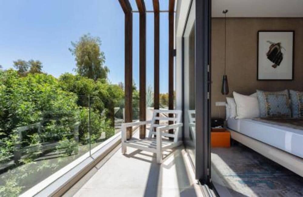 4 camera da letto Villa in vendita in New Golden Mile con piscina garage - 1.825.000 € (Rif: 9254622)