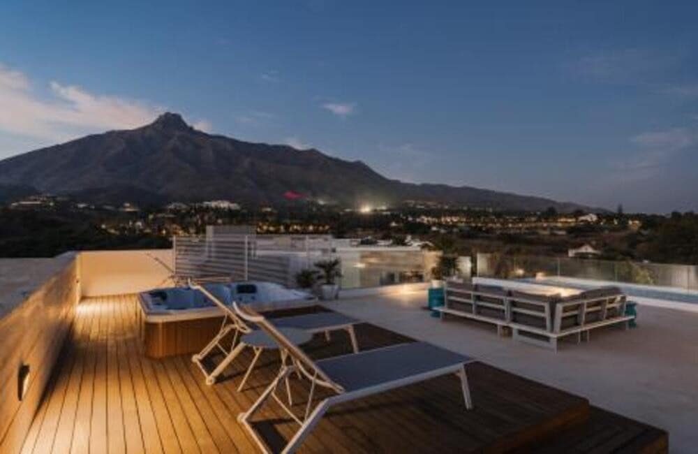 5 soveværelse Villa til salg i Marbella med swimmingpool - € 3.950.000 (Ref: 9256681)