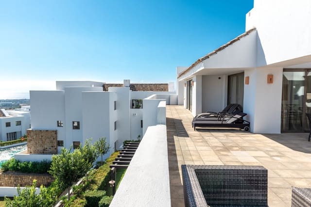 3 bedroom Penthouse for sale in Los Flamingos, Benahavís with pool garage - € 1,395,000 (Ref: 9256683)