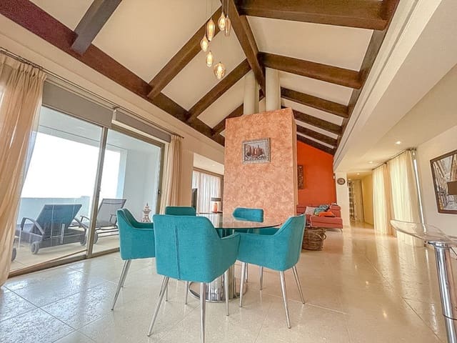 3 bedroom Penthouse for sale in Los Flamingos, Benahavís with pool garage - € 1,395,000 (Ref: 9256683)