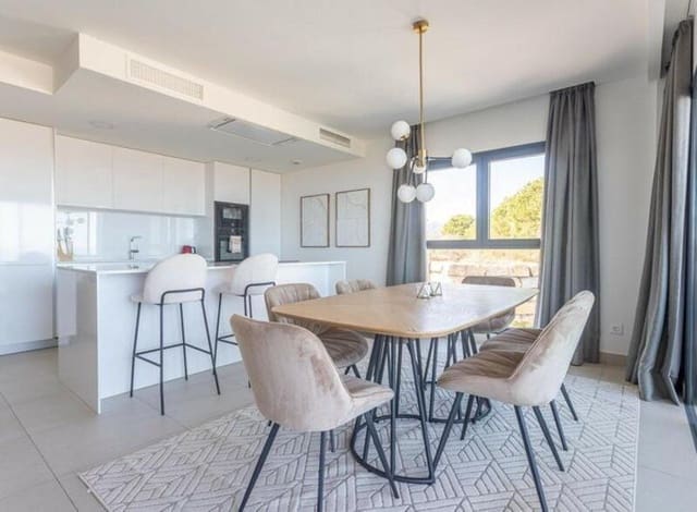 2 soveværelse Lejlighed til leje i La Cala de Mijas, Mijas med swimmingpool garage - € 3.000 (Ref: 9256684)